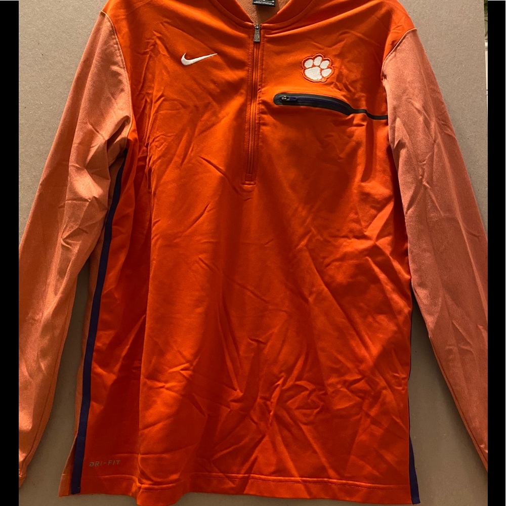 Clemson Men’s Nike DryFit Pullover